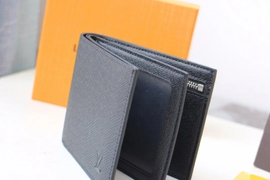 VUITTON LOUIS WALLET AMERIGO 0723